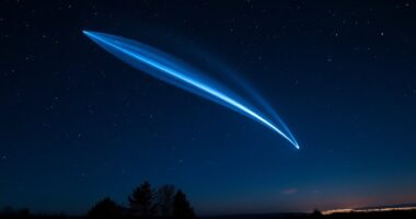 capture comet with kit lens